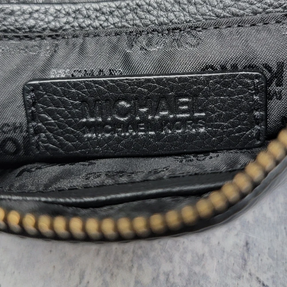 Michael Kors Fulton Black Pebbled Leather Medallion Wristlet